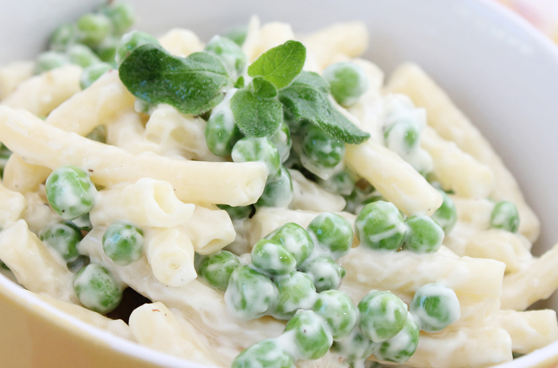 Maccheroncini ai piselli con fonduta di gorgonzola