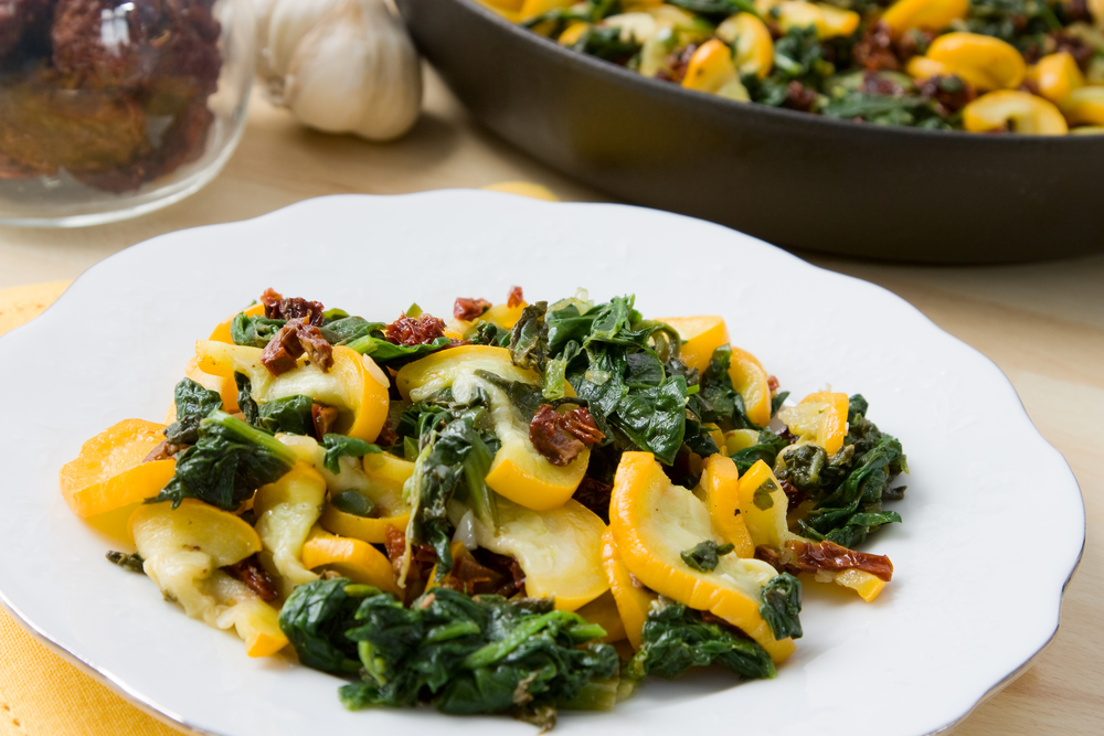 Spadellata di zucchine gialle e spinaci