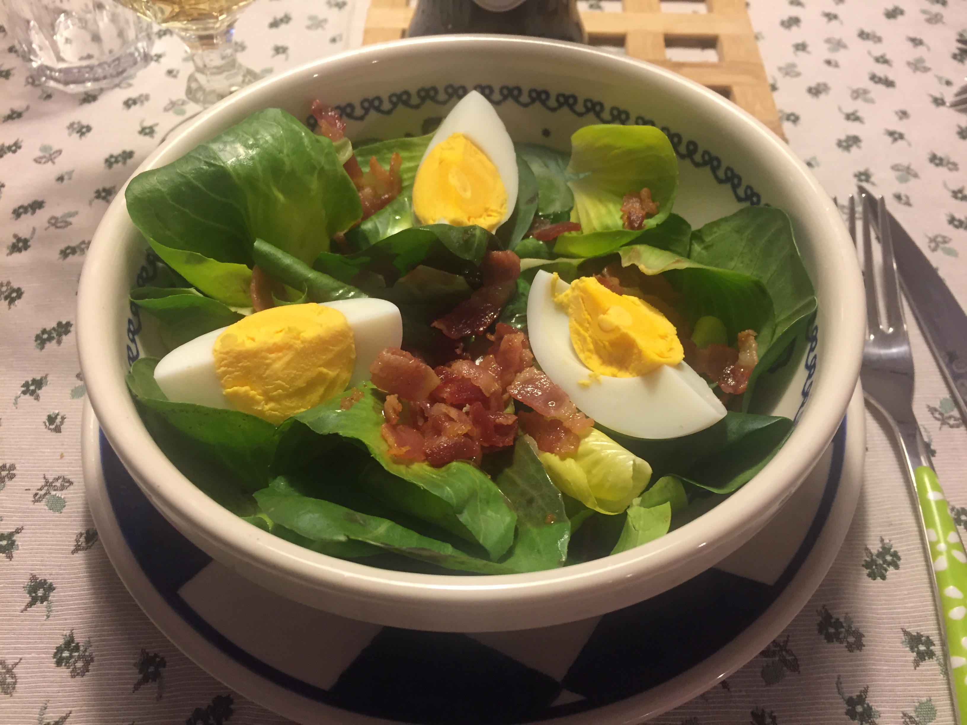 Cicorino con rigatino toscano e uova sode